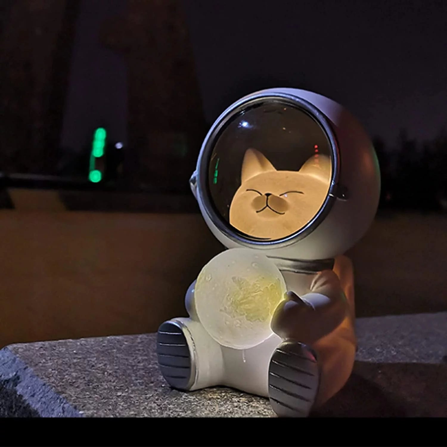Astronaut Night Light, Space Cat LED Desktop Night Light, Astronaut Moon Lamps for Home Office Decoration, White